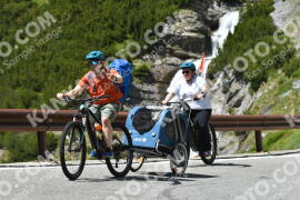 Photo #2146839 | 18-06-2022 14:07 | Passo Dello Stelvio - Waterfall curve BICYCLES