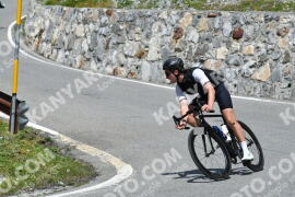 Photo #2401166 | 25-07-2022 13:21 | Passo Dello Stelvio - Waterfall curve BICYCLES