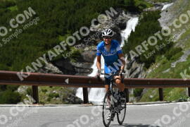 Photo #2241642 | 06-07-2022 14:14 | Passo Dello Stelvio - Waterfall curve BICYCLES