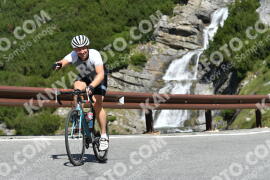 Photo #2431391 | 29-07-2022 11:04 | Passo Dello Stelvio - Waterfall curve BICYCLES