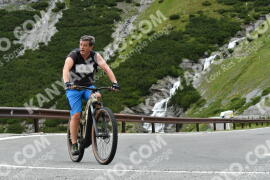 Photo #2302534 | 14-07-2022 11:40 | Passo Dello Stelvio - Waterfall curve BICYCLES