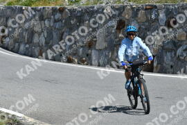 Photo #2399430 | 25-07-2022 11:37 | Passo Dello Stelvio - Waterfall curve BICYCLES