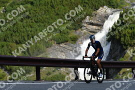 Photo #3932895 | 18-08-2023 09:26 | Passo Dello Stelvio - Waterfall curve BICYCLES