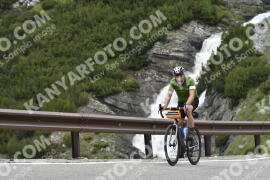 Photo #3203787 | 23-06-2023 13:07 | Passo Dello Stelvio - Waterfall curve BICYCLES