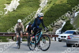 Photo #2253044 | 08-07-2022 10:01 | Passo Dello Stelvio - Waterfall curve BICYCLES