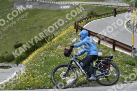 Fotó #3303562 | 01-07-2023 15:06 | Passo Dello Stelvio - Vízesés kanyar Bicajosok