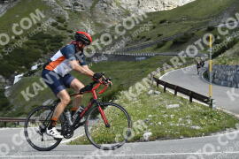 Photo #3443528 | 14-07-2023 10:07 | Passo Dello Stelvio - Waterfall curve BICYCLES