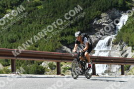 Photo #2630949 | 13-08-2022 14:58 | Passo Dello Stelvio - Waterfall curve BICYCLES