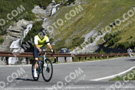 Photo #2728623 | 24-08-2022 10:06 | Passo Dello Stelvio - Waterfall curve BICYCLES