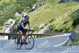 Photo #2379931 | 24-07-2022 09:27 | Passo Dello Stelvio - Waterfall curve BICYCLES
