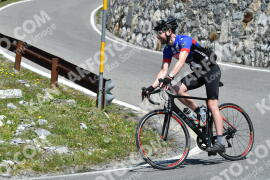 Photo #2370441 | 22-07-2022 12:29 | Passo Dello Stelvio - Waterfall curve BICYCLES