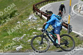 Photo #2337114 | 17-07-2022 13:43 | Passo Dello Stelvio - Waterfall curve BICYCLES