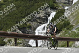 Photo #3285690 | 29-06-2023 13:45 | Passo Dello Stelvio - Waterfall curve BICYCLES
