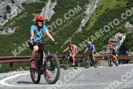 Fotó #2380112 | 24-07-2022 09:40 | Passo Dello Stelvio - Vízesés kanyar Bicajosok