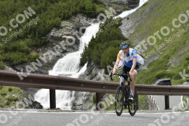 Photo #3203292 | 23-06-2023 14:35 | Passo Dello Stelvio - Waterfall curve BICYCLES