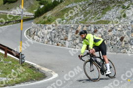 Photo #2411525 | 26-07-2022 13:05 | Passo Dello Stelvio - Waterfall curve BICYCLES