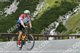 Photo #2411888 | 26-07-2022 14:19 | Passo Dello Stelvio - Waterfall curve BICYCLES