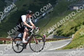 Photo #2359940 | 20-07-2022 10:05 | Passo Dello Stelvio - Waterfall curve BICYCLES