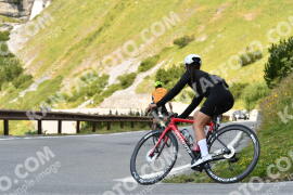 Photo #2379788 | 24-07-2022 14:04 | Passo Dello Stelvio - Waterfall curve BICYCLES