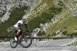 Photo #2718584 | 23-08-2022 11:50 | Passo Dello Stelvio - Waterfall curve BICYCLES
