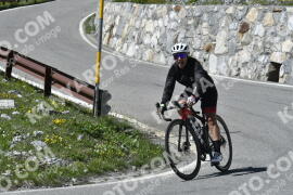 Photo #3235333 | 25-06-2023 15:42 | Passo Dello Stelvio - Waterfall curve BICYCLES