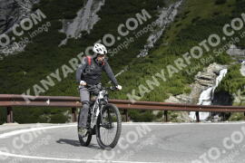 Fotó #3789603 | 10-08-2023 09:51 | Passo Dello Stelvio - Vízesés kanyar Bicajosok