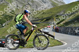 Photo #2380181 | 24-07-2022 09:40 | Passo Dello Stelvio - Waterfall curve BICYCLES