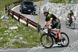 Photo #2337477 | 17-07-2022 14:30 | Passo Dello Stelvio - Waterfall curve BICYCLES
