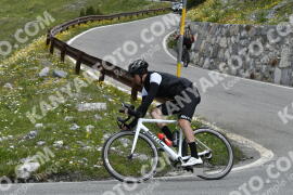 Photo #3386390 | 08-07-2023 11:04 | Passo Dello Stelvio - Waterfall curve BICYCLES