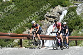 Photo #2242636 | 06-07-2022 10:28 | Passo Dello Stelvio - Waterfall curve BICYCLES