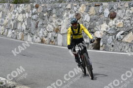 Fotó #3052654 | 06-06-2023 14:36 | Passo Dello Stelvio - Vízesés kanyar Bicajosok
