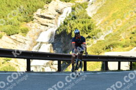 Photo #4003168 | 21-08-2023 09:42 | Passo Dello Stelvio - Waterfall curve BICYCLES