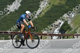 Photo #2360416 | 20-07-2022 10:51 | Passo Dello Stelvio - Waterfall curve BICYCLES