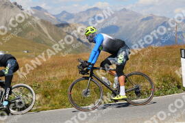 Foto #2671722 | 16-08-2022 13:40 | Passo Dello Stelvio - die Spitze BICYCLES
