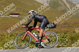 Foto #3813837 | 11-08-2023 13:27 | Passo Dello Stelvio - die Spitze BICYCLES