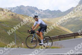 Photo #3895134 | 15-08-2023 12:01 | Passo Dello Stelvio - Peak BICYCLES
