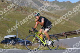 Foto #3956427 | 19-08-2023 10:08 | Passo Dello Stelvio - die Spitze BICYCLES