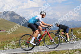 Photo #3894616 | 15-08-2023 11:13 | Passo Dello Stelvio - Peak BICYCLES