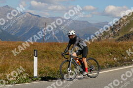Photo #2666486 | 16-08-2022 11:23 | Passo Dello Stelvio - Peak BICYCLES
