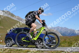Foto #3808925 | 11-08-2023 11:31 | Passo Dello Stelvio - die Spitze BICYCLES