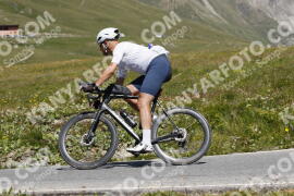 Photo #3529440 | 18-07-2023 12:20 | Passo Dello Stelvio - Peak BICYCLES