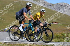 Foto #3807403 | 11-08-2023 10:30 | Passo Dello Stelvio - die Spitze BICYCLES