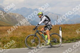 Photo #2680968 | 17-08-2022 14:11 | Passo Dello Stelvio - Peak BICYCLES