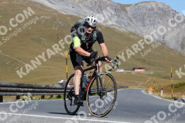 Foto #4197403 | 08-09-2023 11:09 | Passo Dello Stelvio - die Spitze BICYCLES