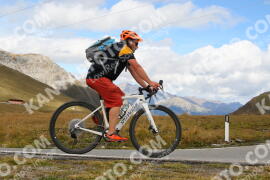 Photo #4293090 | 19-09-2023 13:12 | Passo Dello Stelvio - Peak BICYCLES