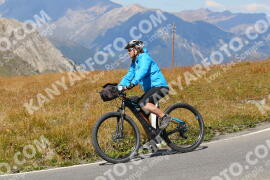 Photo #2740101 | 25-08-2022 13:56 | Passo Dello Stelvio - Peak BICYCLES