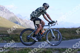 Foto #4033539 | 23-08-2023 09:21 | Passo Dello Stelvio - die Spitze BICYCLES