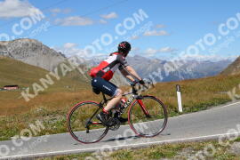 Photo #2699950 | 21-08-2022 13:43 | Passo Dello Stelvio - Peak BICYCLES