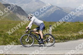 Photo #3537596 | 19-07-2023 13:41 | Passo Dello Stelvio - Peak BICYCLES