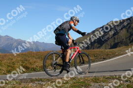 Photo #4154290 | 04-09-2023 10:35 | Passo Dello Stelvio - Peak BICYCLES